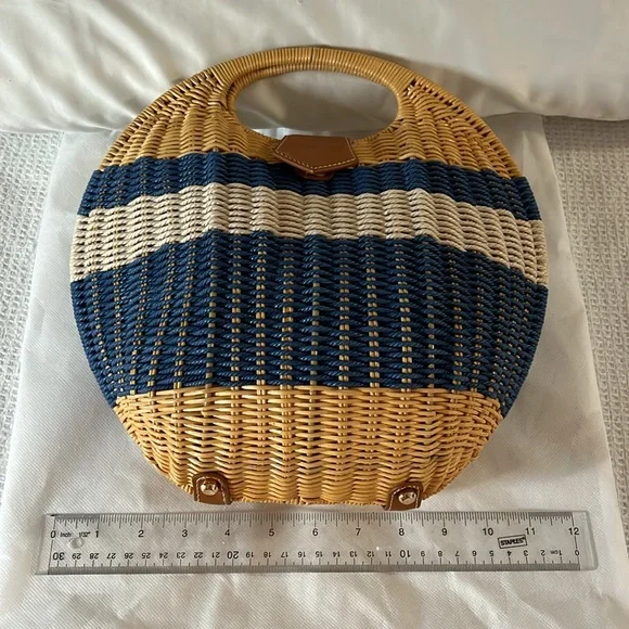 NWT J.McLaughlin Victoria Tote - Picture 8 of 8